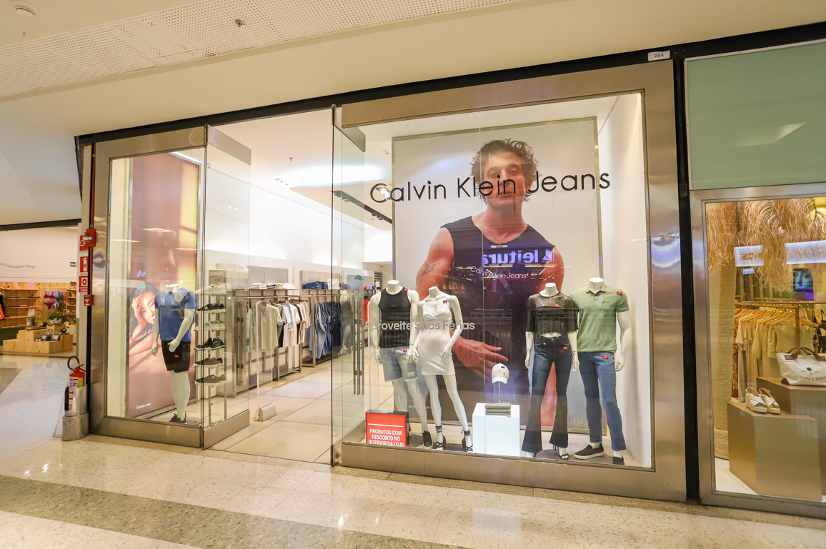 CALVIN KLEIN JEANS