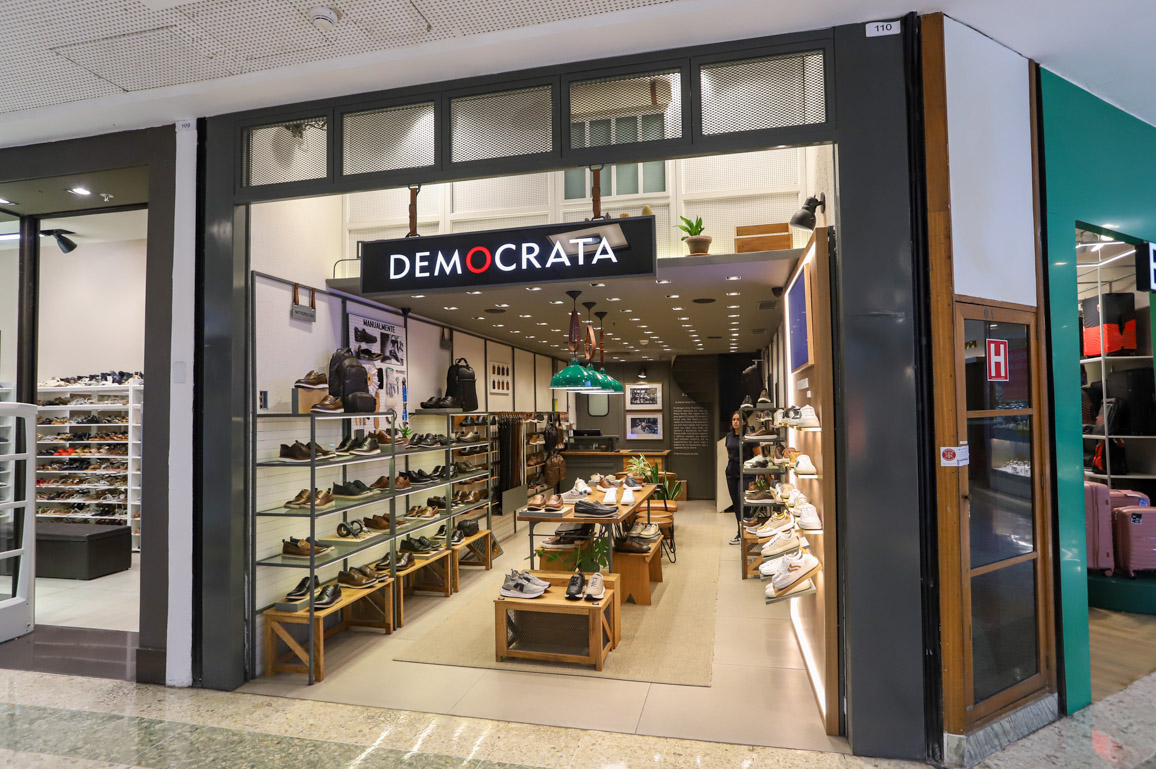 DEMOCRATA