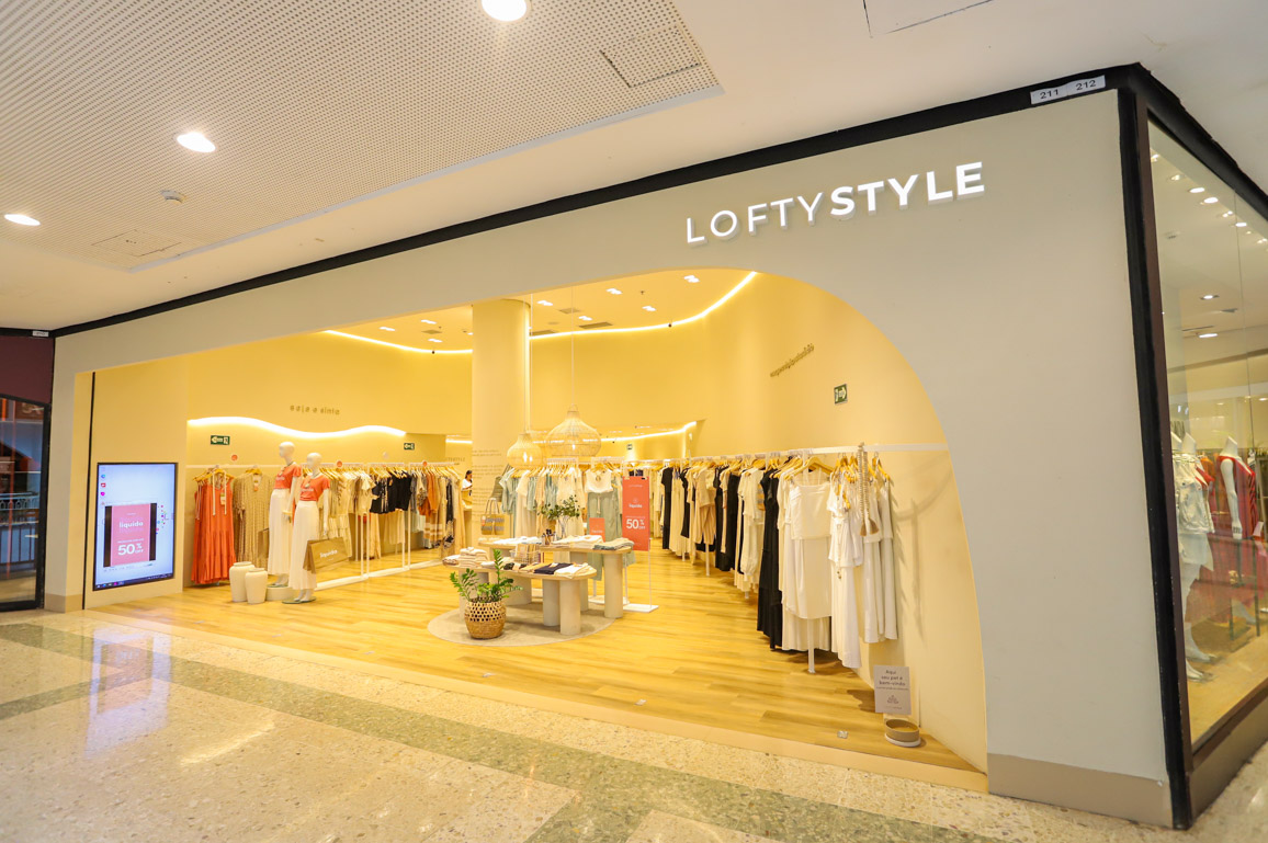 LOFTY STYLE