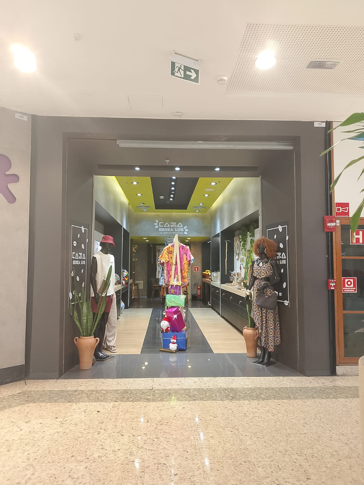 FEIRA DO MANGAIO NEGRO NEGRA LUZ